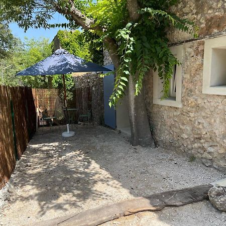La Parenthese Du Var - Chambre D'Hotes Petits Dejeuners Inclus Et Terrasse Ombragee Saint-Antonin-du-Var Zewnętrze zdjęcie